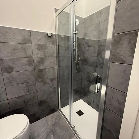 Holiday Guesthouse Bed & Breakfast 3*