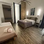 Panzió Holiday Guesthouse