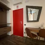 Panzió Holiday Guesthouse 4*