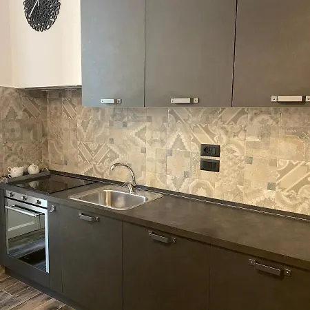 Holiday Guesthouse 4*